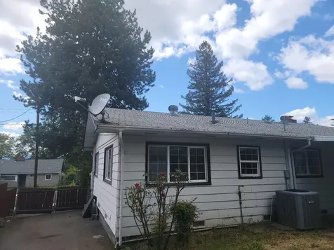1171 NE 10th Street Grants Pass OR 97526
