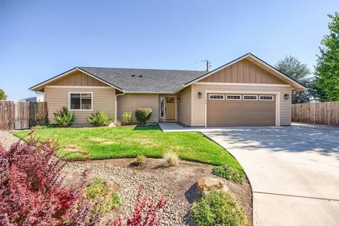 140 SW Little Meadow Lane Grants Pass OR 97527