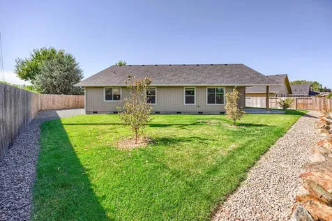 140 SW Little Meadow Lane Grants Pass OR 97527
