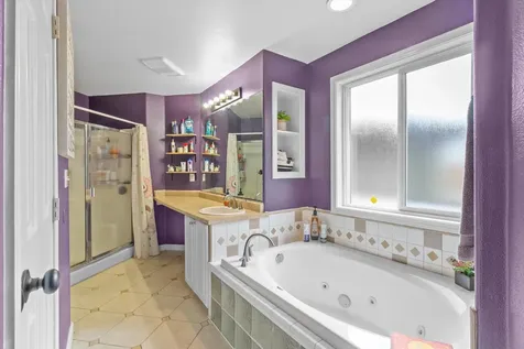 2352 Asher Drive Medford OR 97504