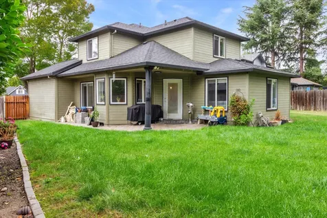 2352 Asher Drive Medford OR 97504