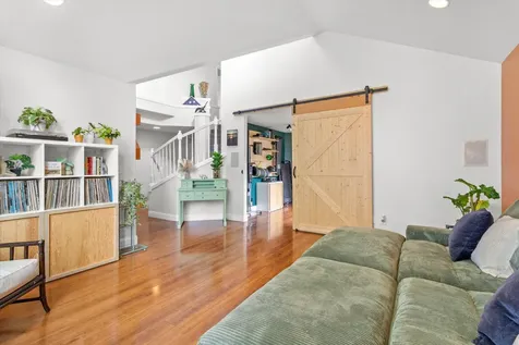 2352 Asher Drive Medford OR 97504
