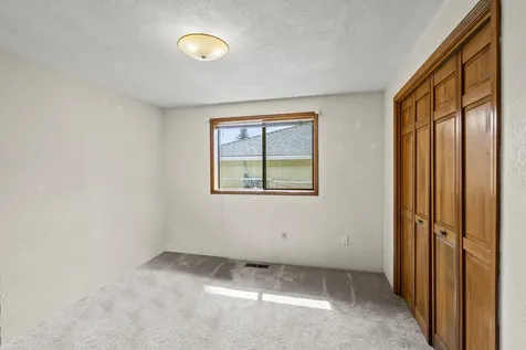 2325 Asher Drive Medford OR 97504
