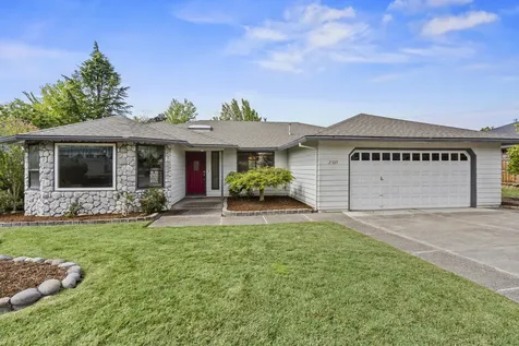 2325 Asher Drive Medford OR 97504