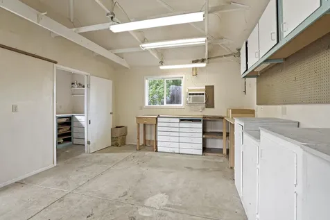 2325 Asher Drive Medford OR 97504