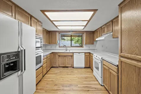 2325 Asher Drive Medford OR 97504