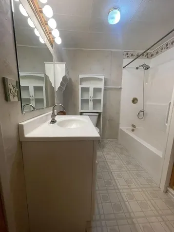 3221 Delaware Avenue Klamath Falls OR 97603