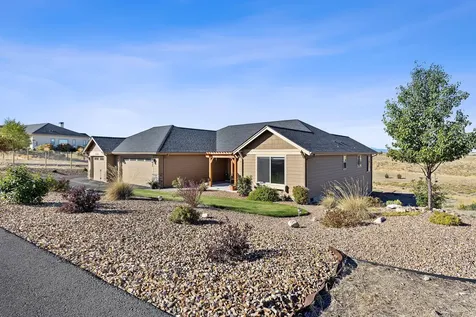 2400 NE Hilltop Lane Madras OR 97741