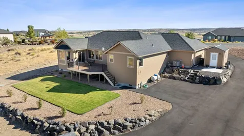 2400 NE Hilltop Lane Madras OR 97741