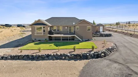 2400 NE Hilltop Lane Madras OR 97741