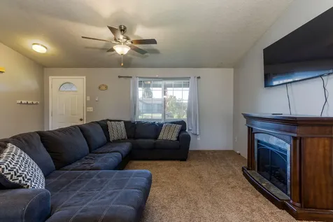 618 NE Mariposa Avenue Prineville OR 97754