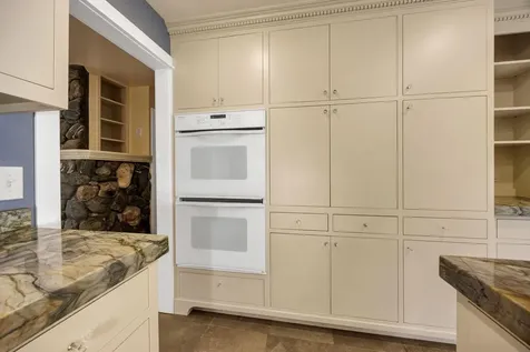 1001 Tolman Creek Road Ashland OR 97520