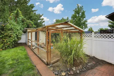 1001 Tolman Creek Road Ashland OR 97520