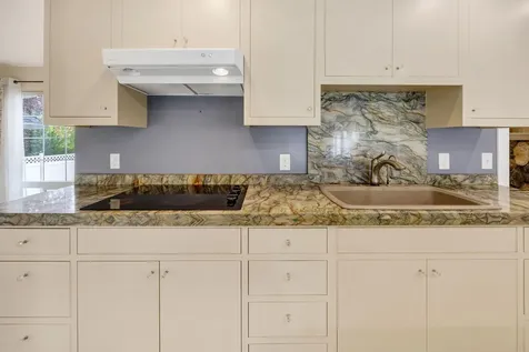 1001 Tolman Creek Road Ashland OR 97520