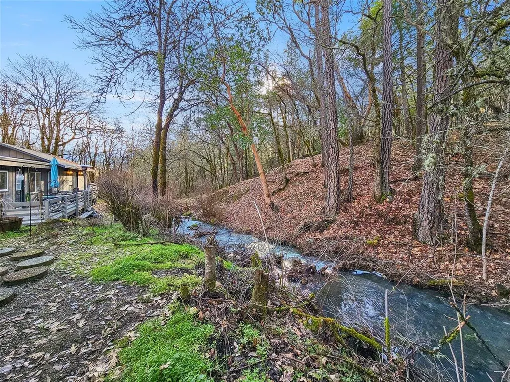 800 W Jones Creek Road Grants Pass OR 97526