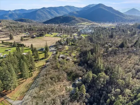 800 W Jones Creek Road Grants Pass OR 97526