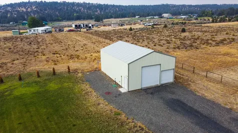 12397 SE Redtail Lane Prineville OR 97754