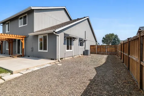 616 NW Green Forest Circle Redmond OR 97756