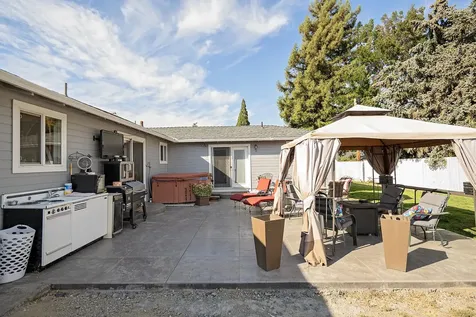 775 S 4th Street Central Point OR 97502