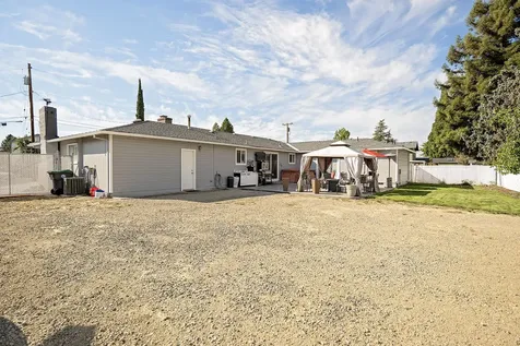 775 S 4th Street Central Point OR 97502