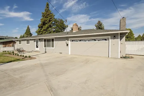 775 S 4th Street Central Point OR 97502