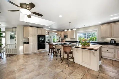 582 Ashland Street Ashland OR 97520