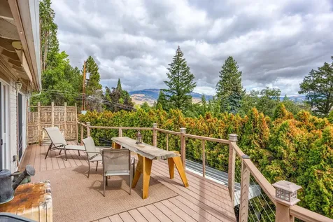 582 Ashland Street Ashland OR 97520