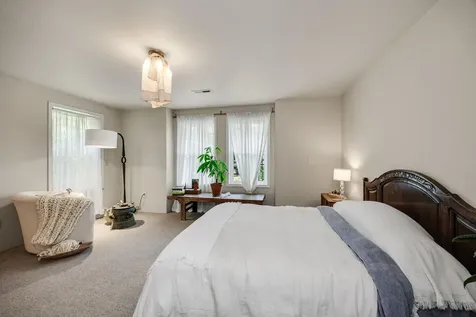 582 Ashland Street Ashland OR 97520