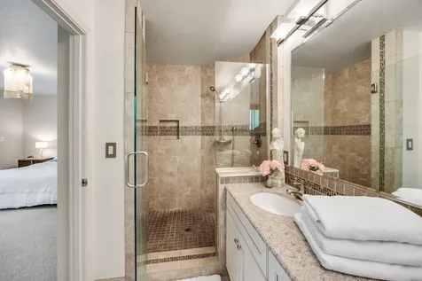 582 Ashland Street Ashland OR 97520