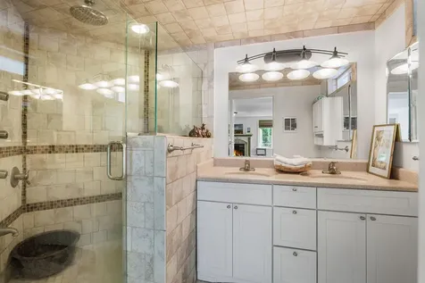 582 Ashland Street Ashland OR 97520