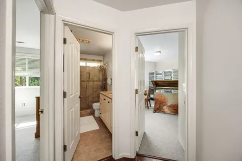 582 Ashland Street Ashland OR 97520