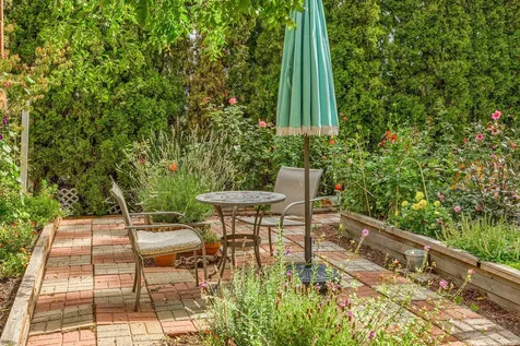 582 Ashland Street Ashland OR 97520