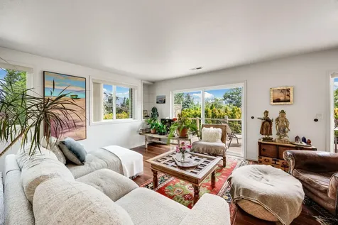 582 Ashland Street Ashland OR 97520