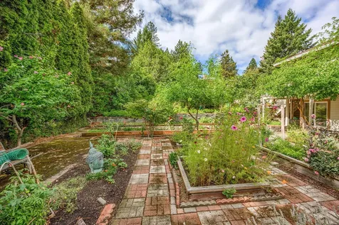 582 Ashland Street Ashland OR 97520