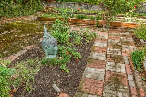 582 Ashland Street Ashland OR 97520
