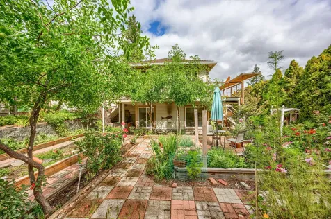 582 Ashland Street Ashland OR 97520