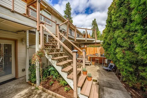 582 Ashland Street Ashland OR 97520