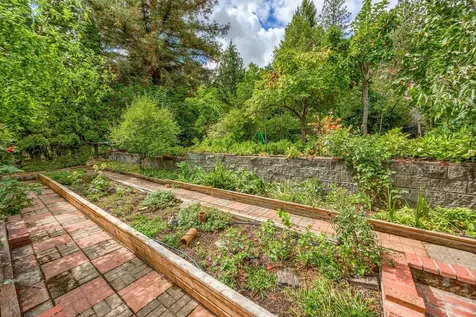 582 Ashland Street Ashland OR 97520