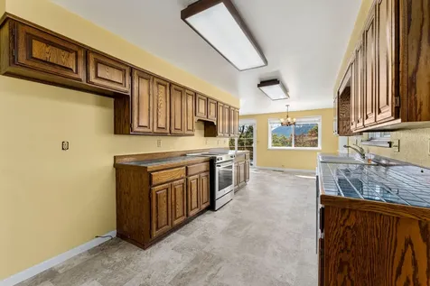 755 Meadow Lark Lane Grants Pass OR 97526