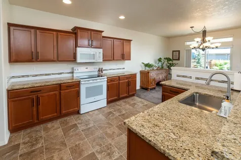 3557 SW Pumice Avenue Redmond OR 97756