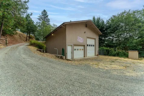 3414 Highland Avenue Grants Pass OR 97526