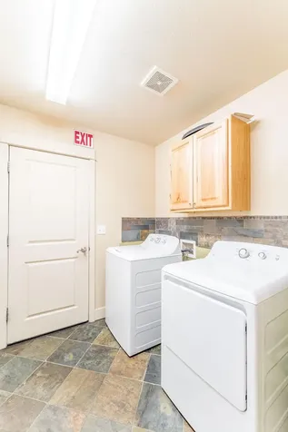 1334 NW Spruce Avenue Redmond OR 97756