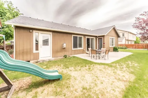 1334 NW Spruce Avenue Redmond OR 97756