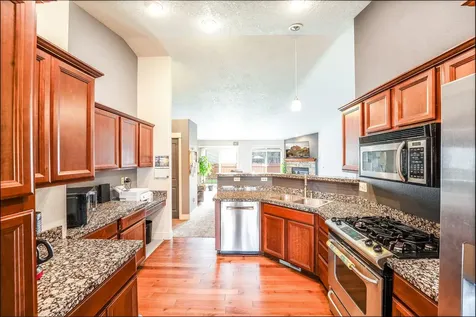 1334 NW Spruce Avenue Redmond OR 97756