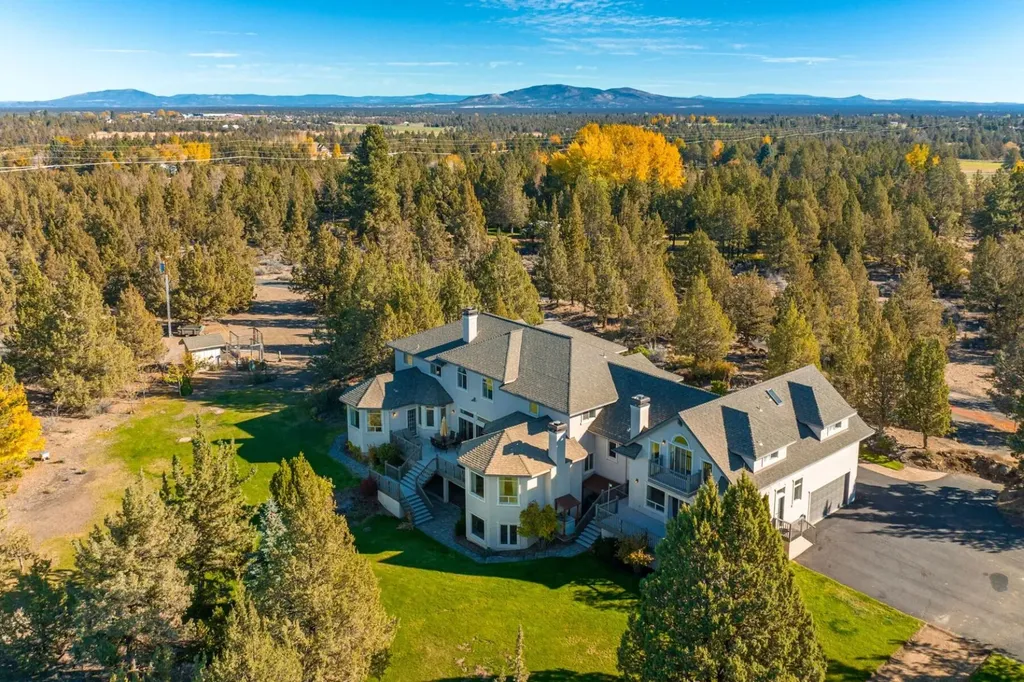 62354 Erickson Road Bend OR 97701