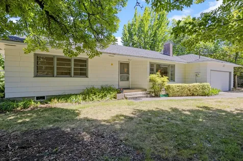 2349 Griffin Creek Road Medford OR 97501
