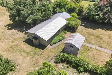2349 Griffin Creek Road Medford OR 97501