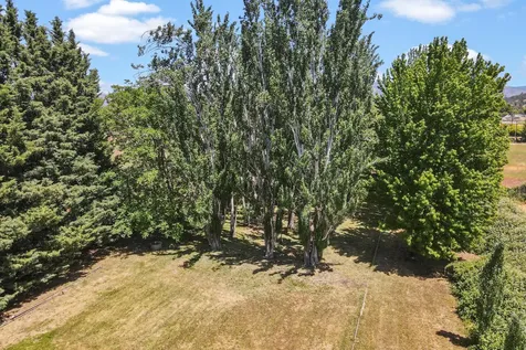 2349 Griffin Creek Road Medford OR 97501