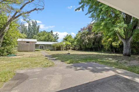 2349 Griffin Creek Road Medford OR 97501