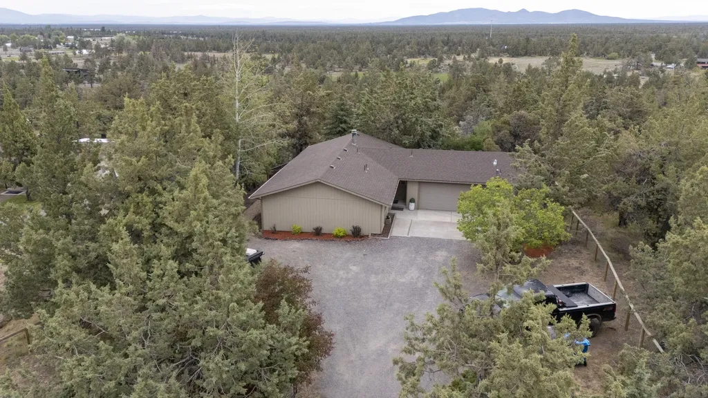 65444 73rd Street Bend OR 97703